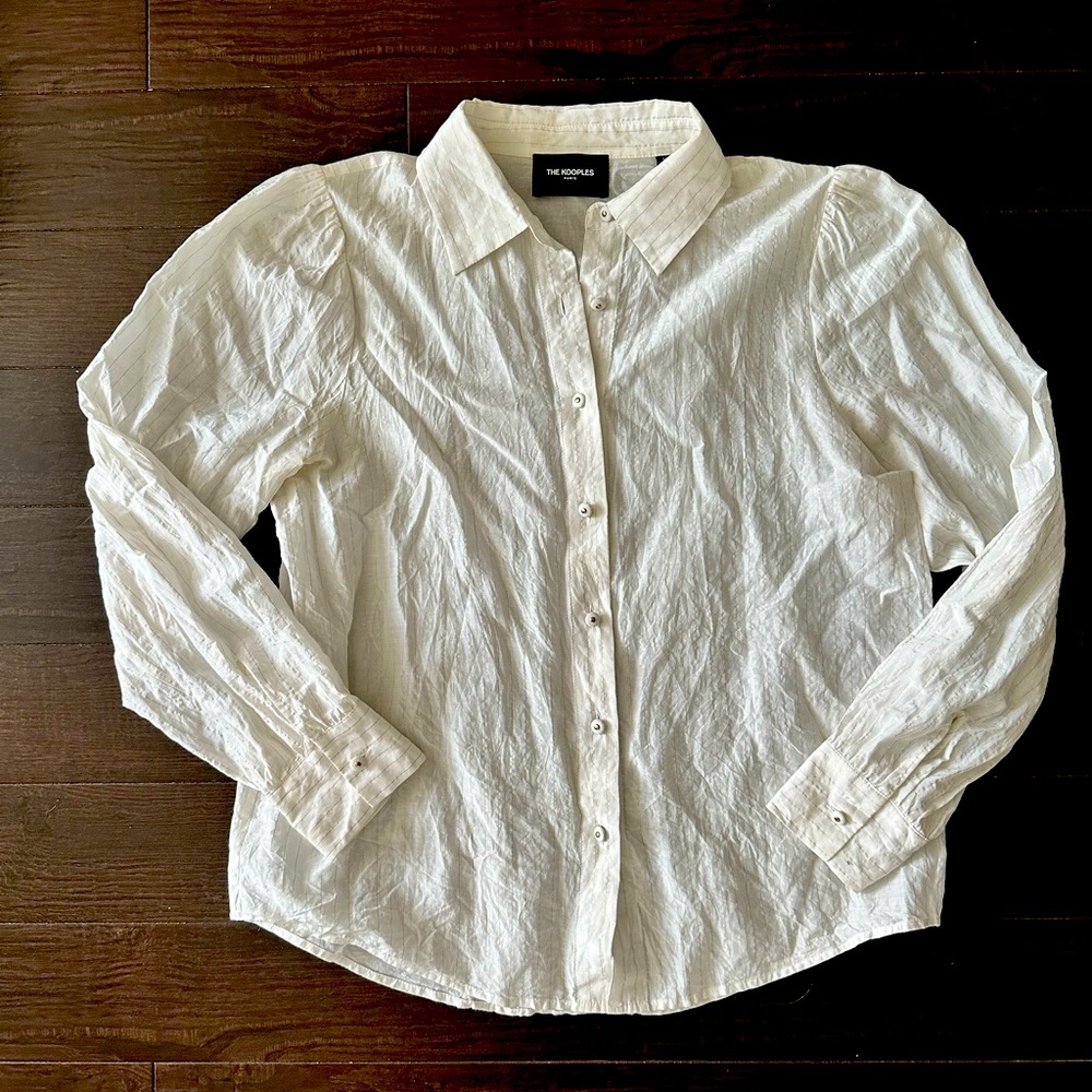 White blouse with gold pinstripes